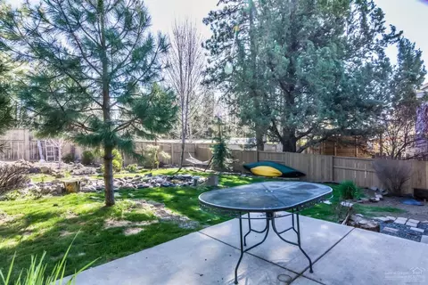 60914 Garrison Dr, Bend, OR 97702 photo 22