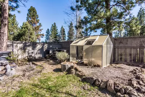 60914 Garrison Dr, Bend, OR 97702 photo 24