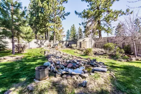 60914 Garrison Dr, Bend, OR 97702 photo 25