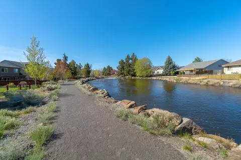 63165 Brookstone Ln, Bend, OR 97701 photo 24