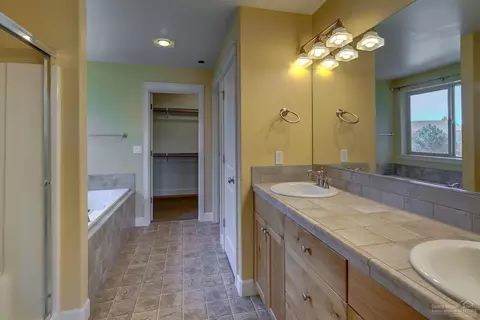 63165 Brookstone Ln, Bend, OR 97701 photo 13