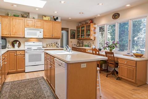 1700 NE Neff Rd, Bend, OR 97701 photo 8