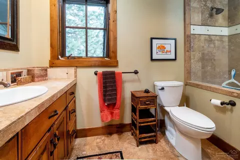 61445 Tam Mcarthur Loop, Bend, OR 97702 photo 17