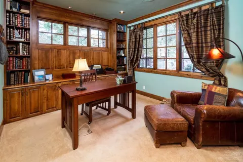 61445 Tam Mcarthur Loop, Bend, OR 97702 photo 12