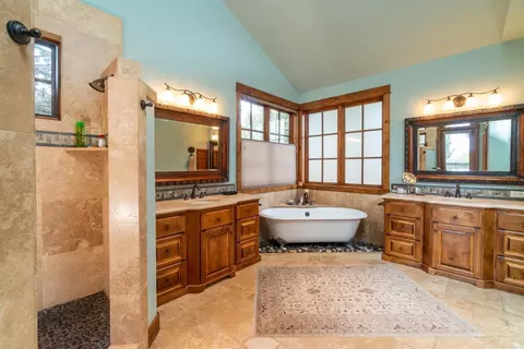 61445 Tam Mcarthur Loop, Bend, OR 97702 photo 14