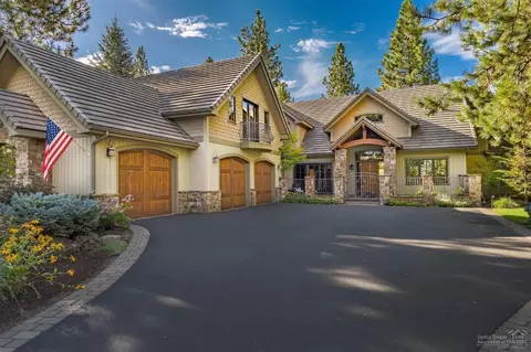 61445 Tam Mcarthur Loop, Bend, OR 97702 photo 1
