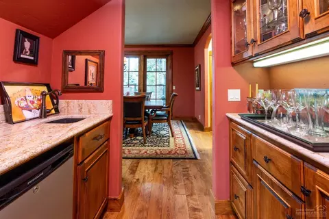 61445 Tam Mcarthur Loop, Bend, OR 97702 photo 9