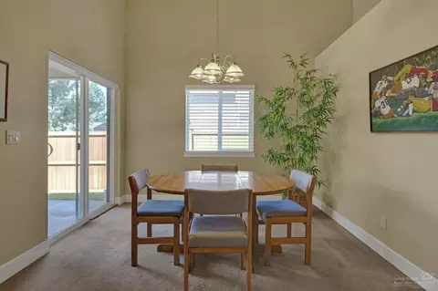 61392 Fairfield Dr, Bend, OR 97702 photo 6