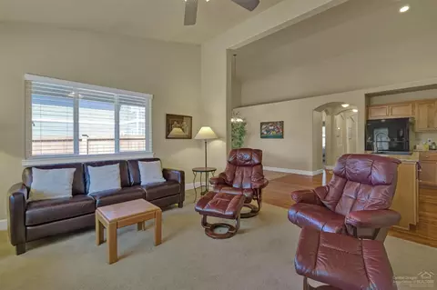 61392 Fairfield Dr, Bend, OR 97702 photo 12
