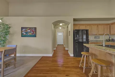 61392 Fairfield Dr, Bend, OR 97702 photo 5