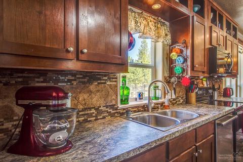 11619 Sun Forest Dr, La Pine, OR 97739 photo 11
