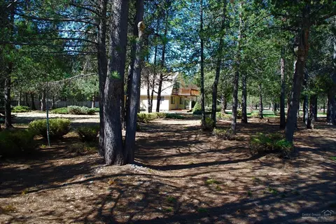 53330 Holtzclaw, La Pine, OR 97739 photo 16