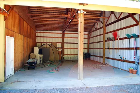 53330 Holtzclaw, La Pine, OR 97739 photo 11