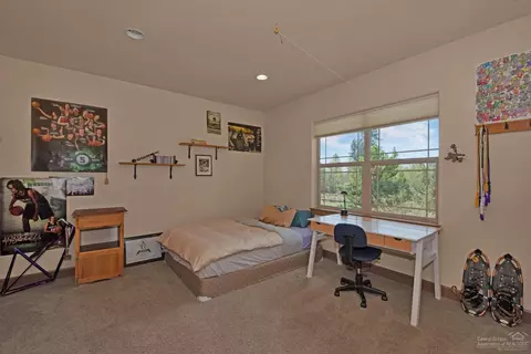 34 NW Skyliner Summit Loop, Bend, OR 97703 photo 14