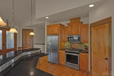 34 NW Skyliner Summit Loop, Bend, OR 97703 photo 6