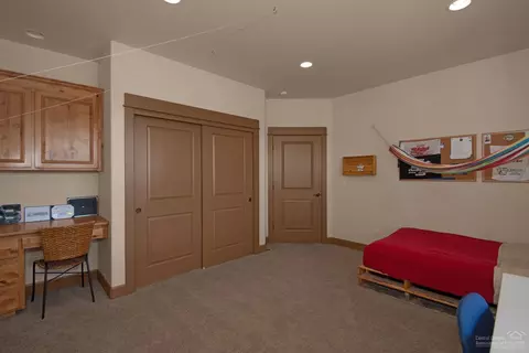 34 NW Skyliner Summit Loop, Bend, OR 97703 photo 15