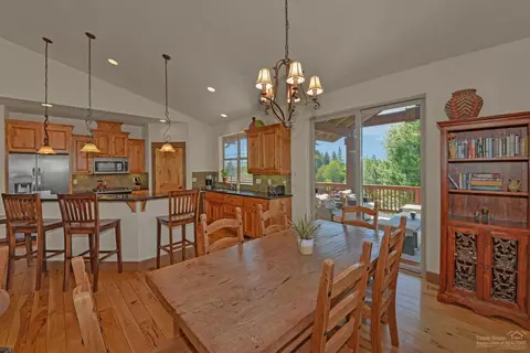 34 NW Skyliner Summit Loop, Bend, OR 97703 photo 7