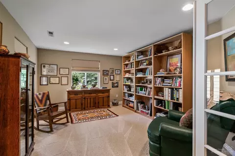 19481 Fishhawk Loop, Bend, OR 97702 photo 11