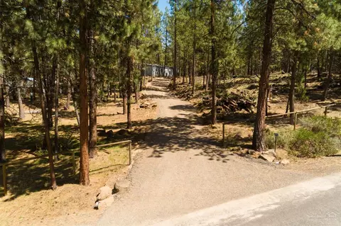60106 Turquoise Rd, Bend, OR 97702 photo 23