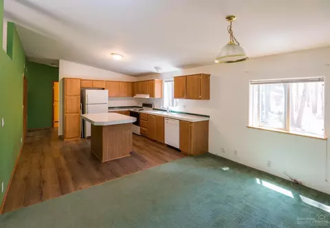 60106 Turquoise Rd, Bend, OR 97702 photo 6