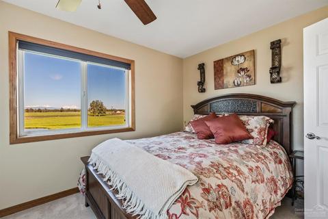 62626 Dodds Rd, Bend, OR 97701 photo 16