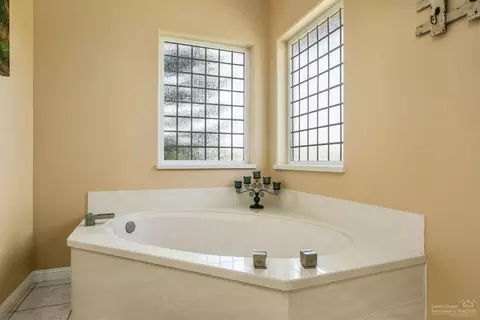20150 Winston Loop, Bend, OR 97703 photo 17