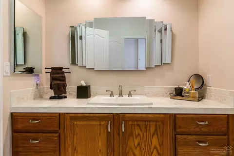 20150 Winston Loop, Bend, OR 97703 photo 19
