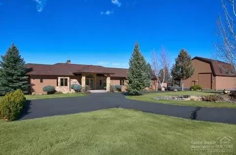 20150 Winston Loop, Bend, OR 97703 photo 2