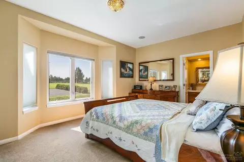 20150 Winston Loop, Bend, OR 97703 photo 18