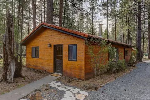 17038 Cooper Dr, Bend, OR 97707 photo 24