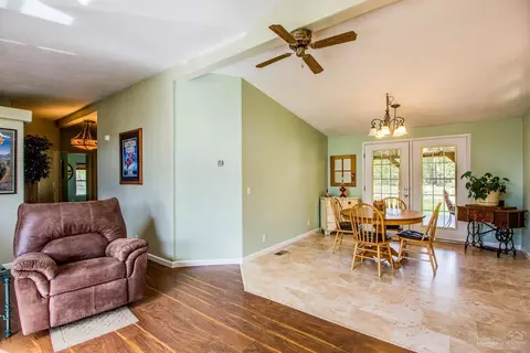 54886 Huntington Rd, Bend, OR 97707 photo 11