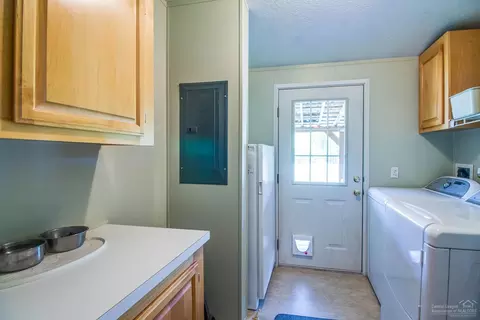 54886 Huntington Rd, Bend, OR 97707 photo 20