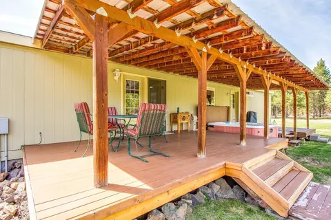 54886 Huntington Rd, Bend, OR 97707 photo 4
