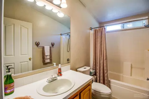 54886 Huntington Rd, Bend, OR 97707 photo 19