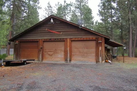 14843 White Pine Way, La Pine, OR 97739 photo 3