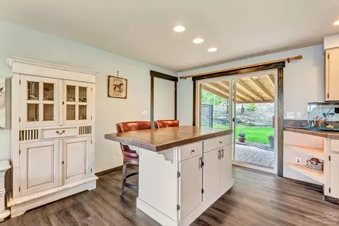 25095 Bachelor Ln, Bend, OR 97701 photo 7
