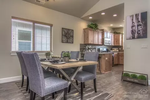 2966 NE Marea Dr, Bend, OR 97701 photo 6