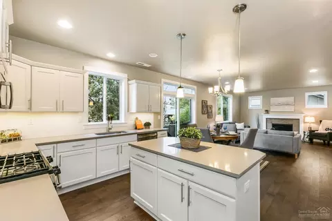 1806 NE Coby Way, Bend, OR 97701 photo 1