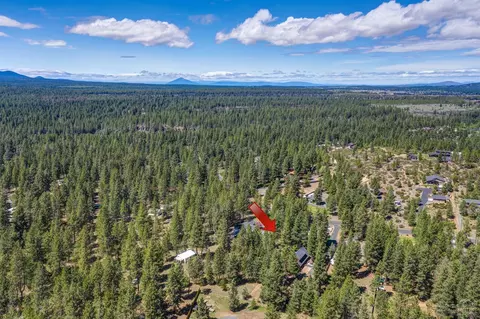 19065 Pumice Butte Rd, Bend, OR 97702 photo 2