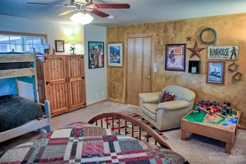 17733 Quelah Ln, Sunriver, OR 97707 photo 9
