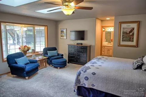 17733 Quelah Ln, Sunriver, OR 97707 photo 11