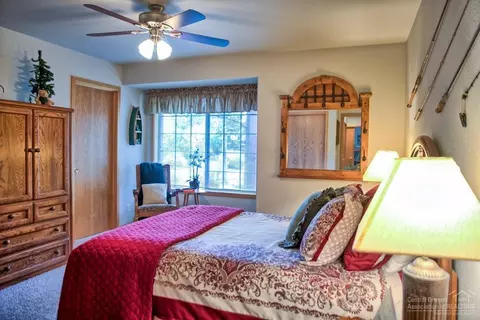 17733 Quelah Ln, Sunriver, OR 97707 photo 14