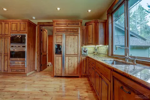 57709 Loon Ln, Sunriver, OR 97707 photo 8
