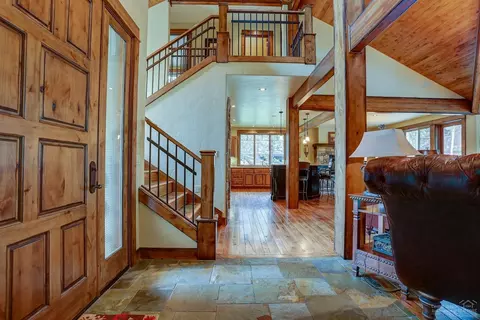 57709 Loon Ln, Sunriver, OR 97707 photo 2