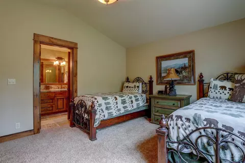 57709 Loon Ln, Sunriver, OR 97707 photo 17