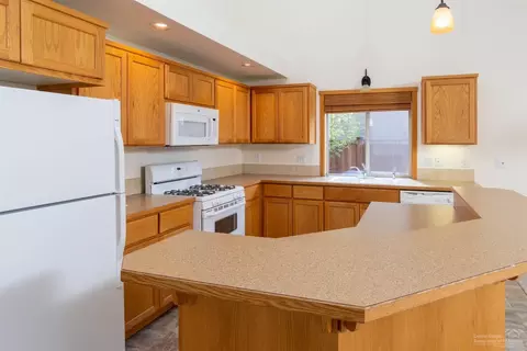 61367 Brianne Pl, Bend, OR 97702 photo 6