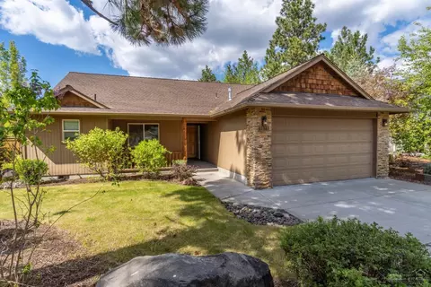 61367 Brianne Pl, Bend, OR 97702 photo 2