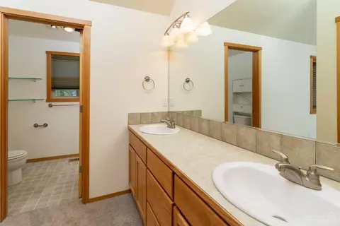 61367 Brianne Pl, Bend, OR 97702 photo 9