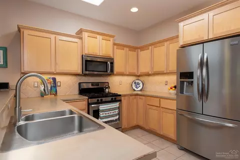 62717 Larkview Rd, Bend, OR 97701 photo 11