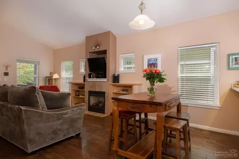 62717 Larkview Rd, Bend, OR 97701 photo 8